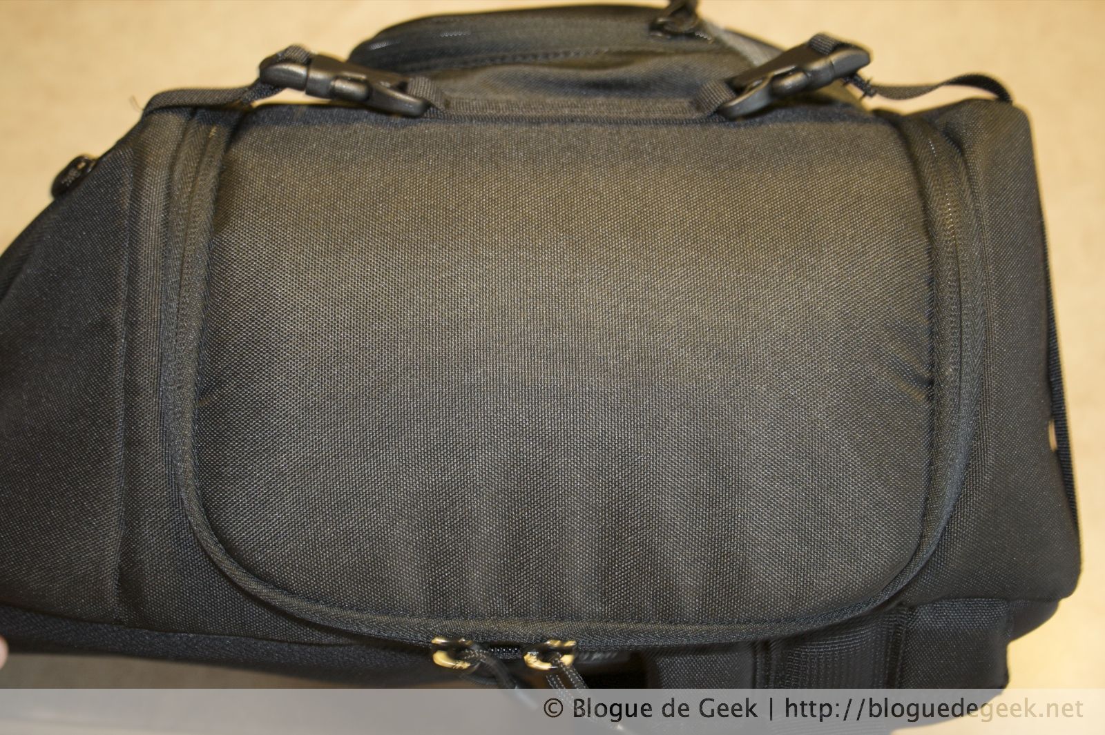  Lowepro Slingshot 300 AW, sac à dos pour photographe [Évaluation]