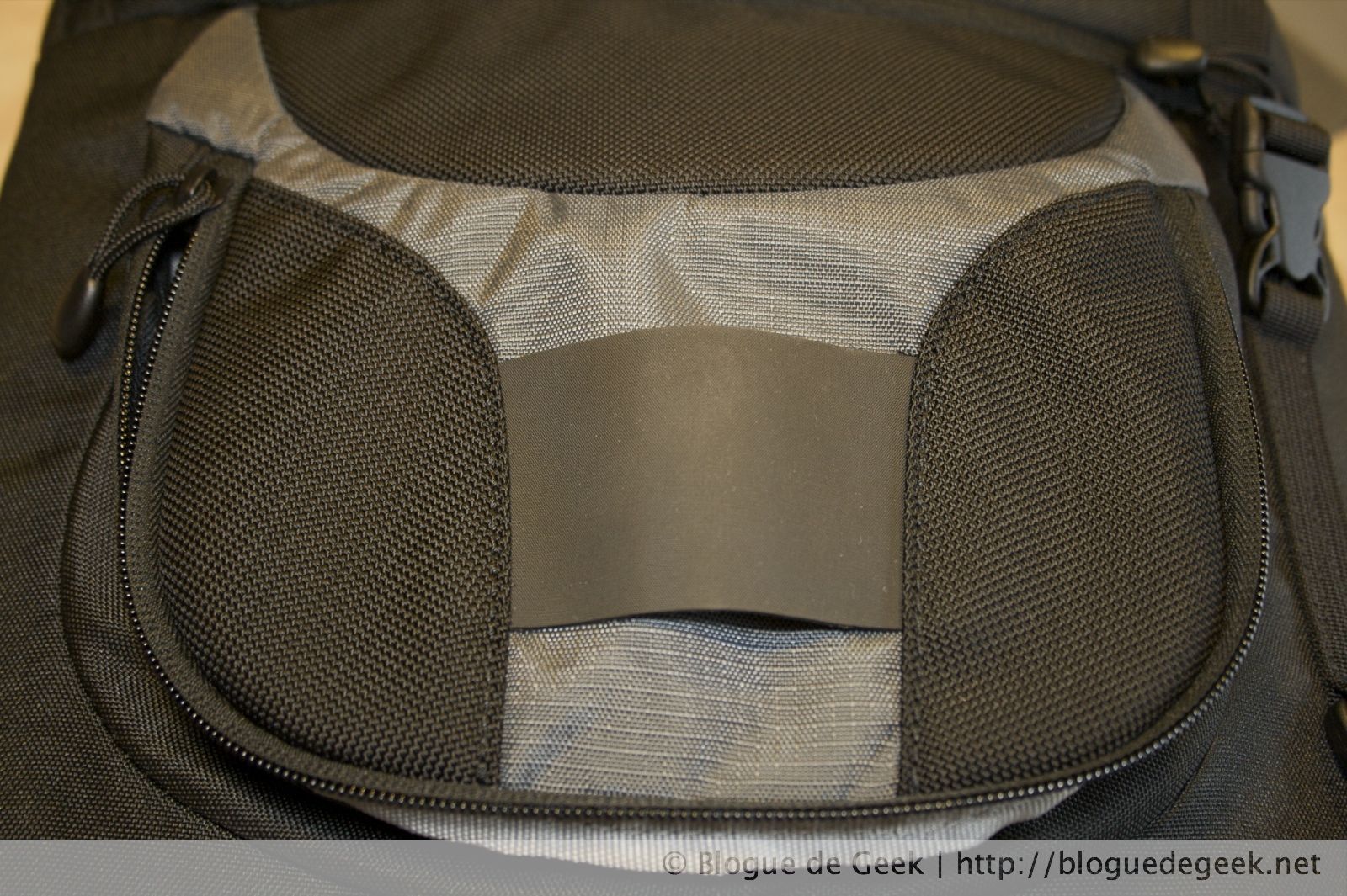 Lowepro Slingshot 300 AW, sac à dos pour photographe [Évaluation]
