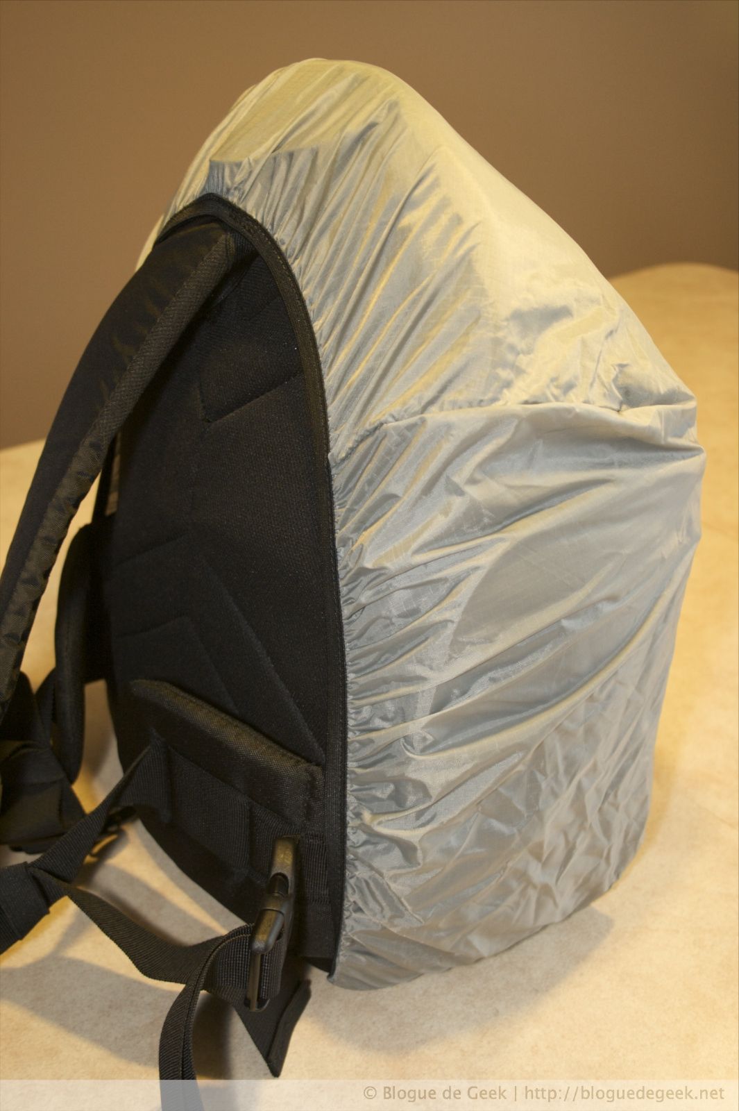  Lowepro Slingshot 300 AW, sac à dos pour photographe [Évaluation]