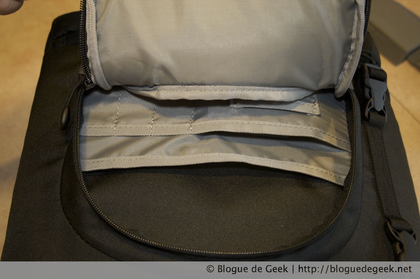 Lowepro Slingshot 300 AW, sac à dos pour photographe [Évaluation]