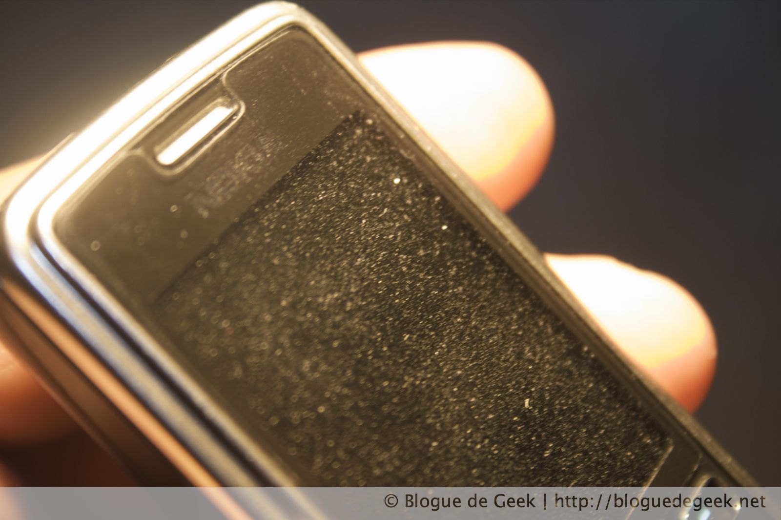 InvisibleSHIELD pour le Nokia 6300 (et 6301) [Évaluation]