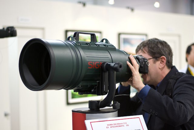 Sigma 200-500mm f/2.8 APO EX DG