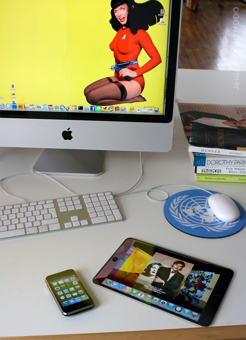 Apple Table