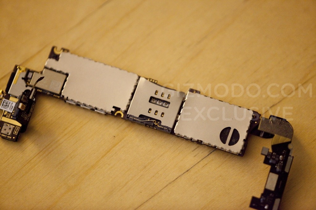Prototype iPhone 4G, les entrailles