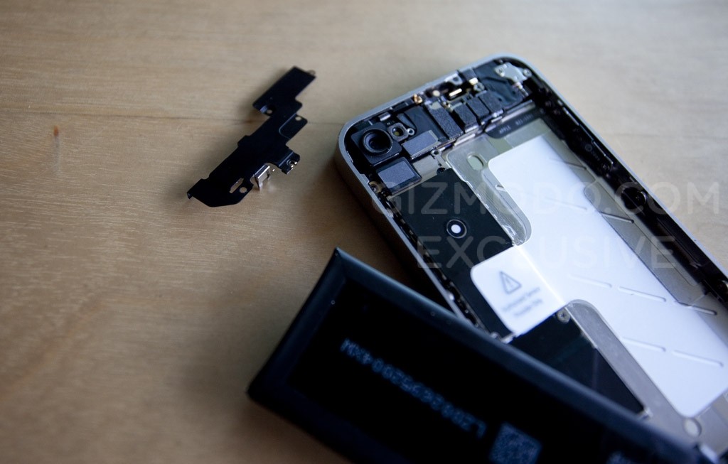 Prototype iPhone 4G, les entrailles