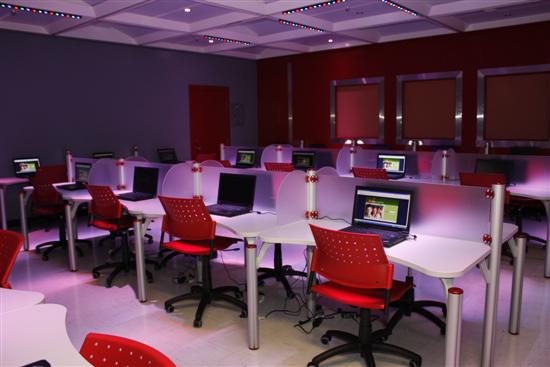TechnoLab de Future Shop et l’école Henri-Bourassa