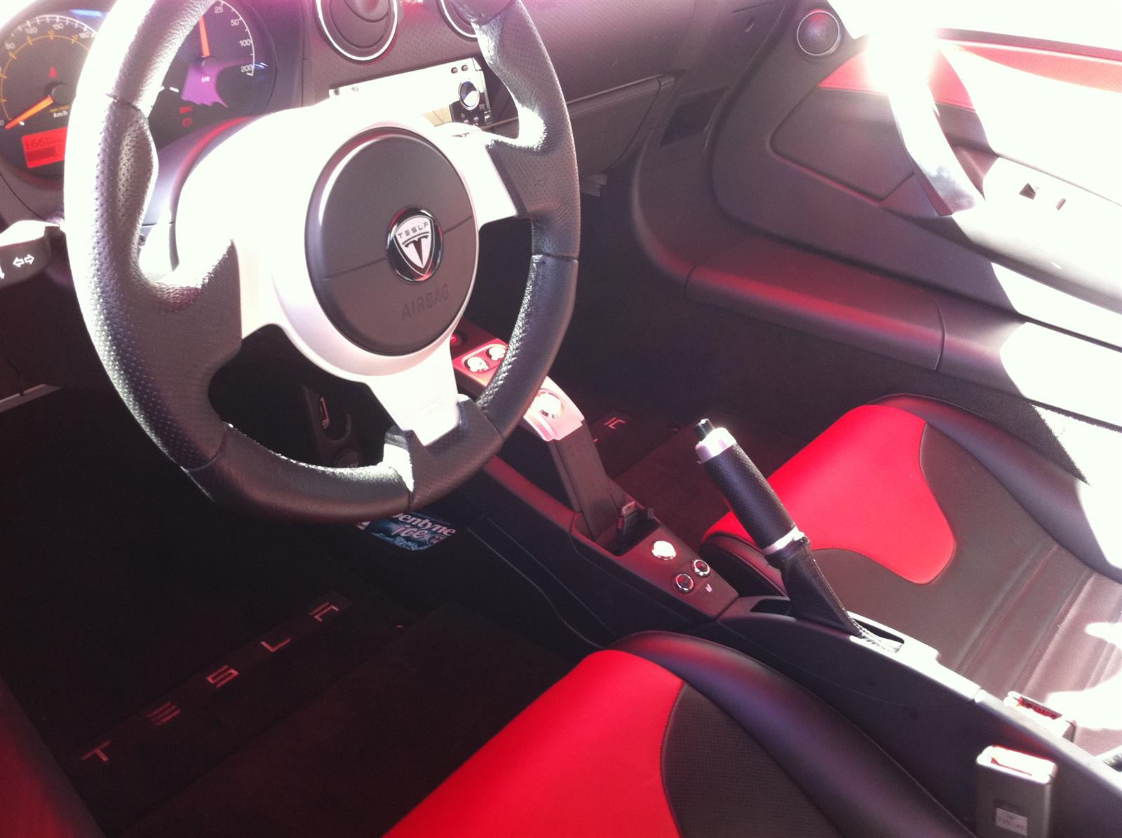 Tesla Roadster Sport 2.5, essai routier au Québec
