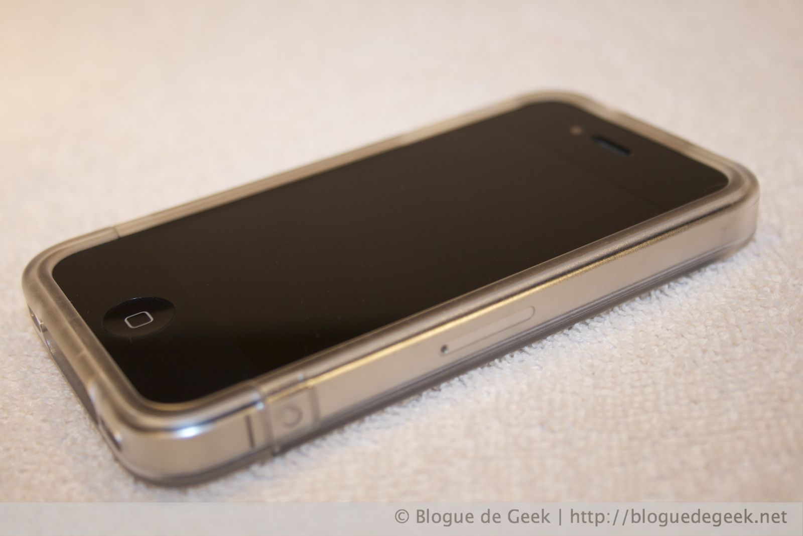 Agent18 ClearShield, étui pour iPhone 4 [Test]