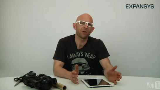 La caméra de l’iPad 2 permet de voir au travers des vêtements!