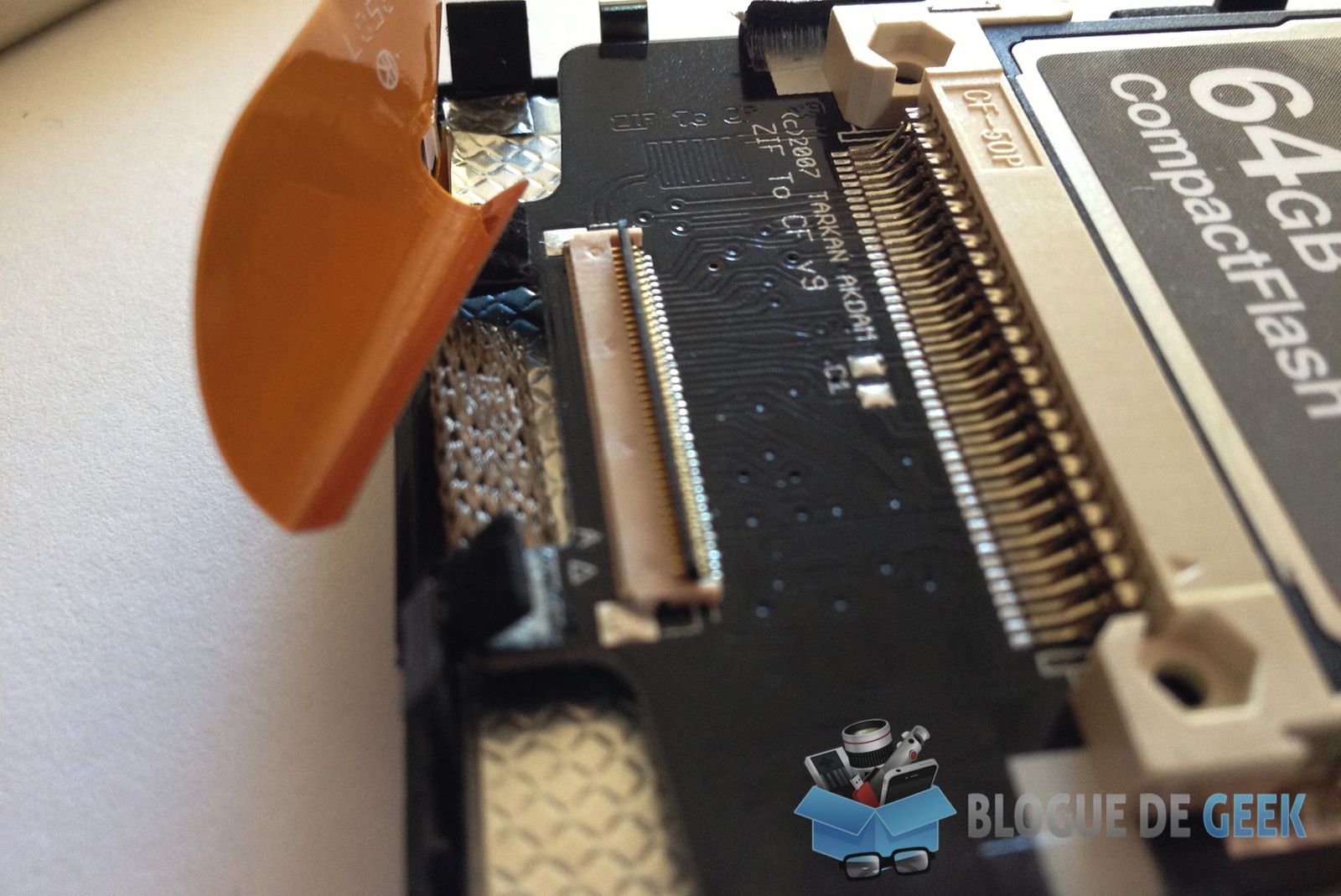 Remplacer le disque de son Zune ou iPod par une carte CompactFlash [Tutoriel]