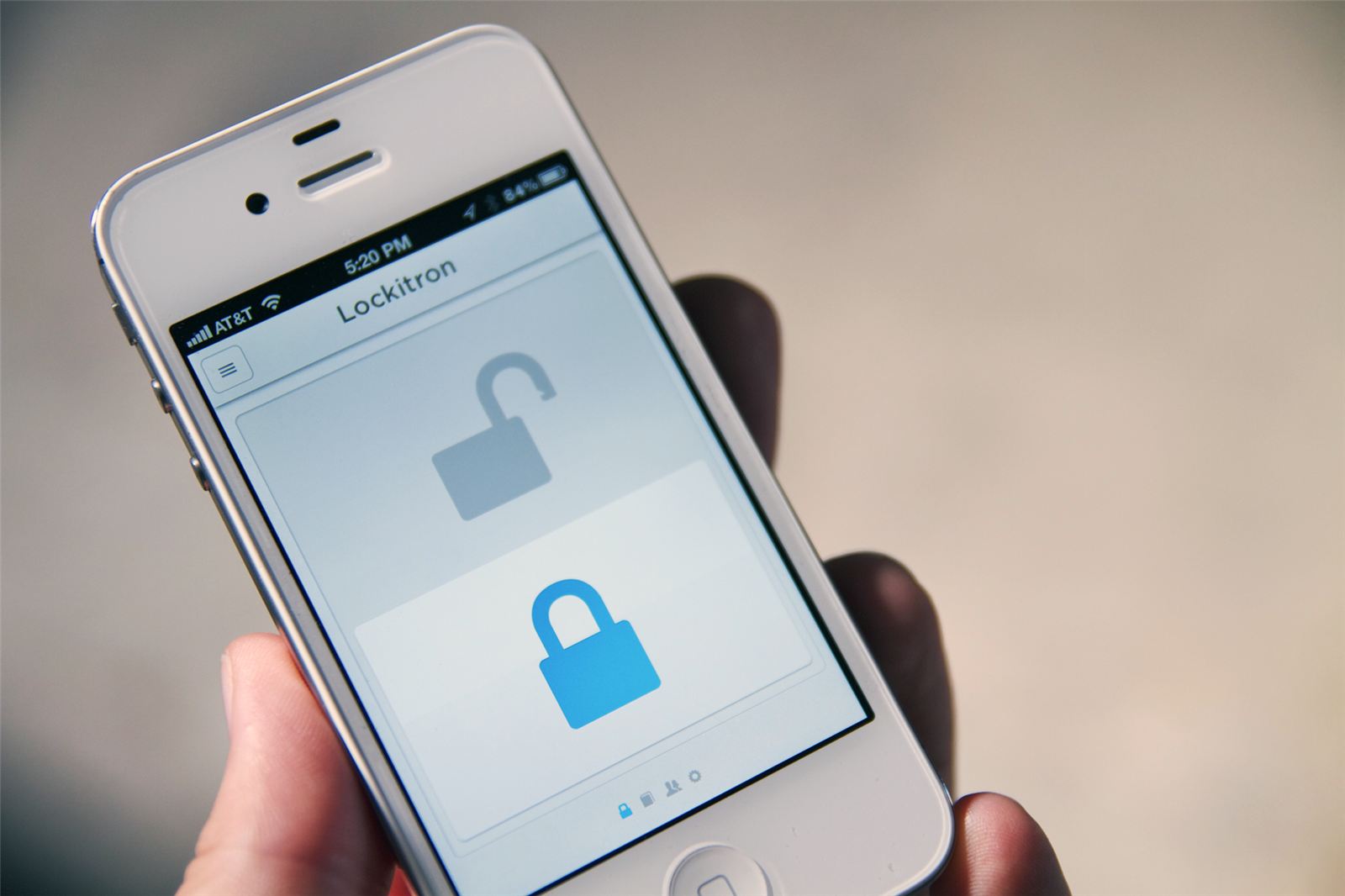 Lockitron, contrôlez votre porte d’entrée avec votre mobile