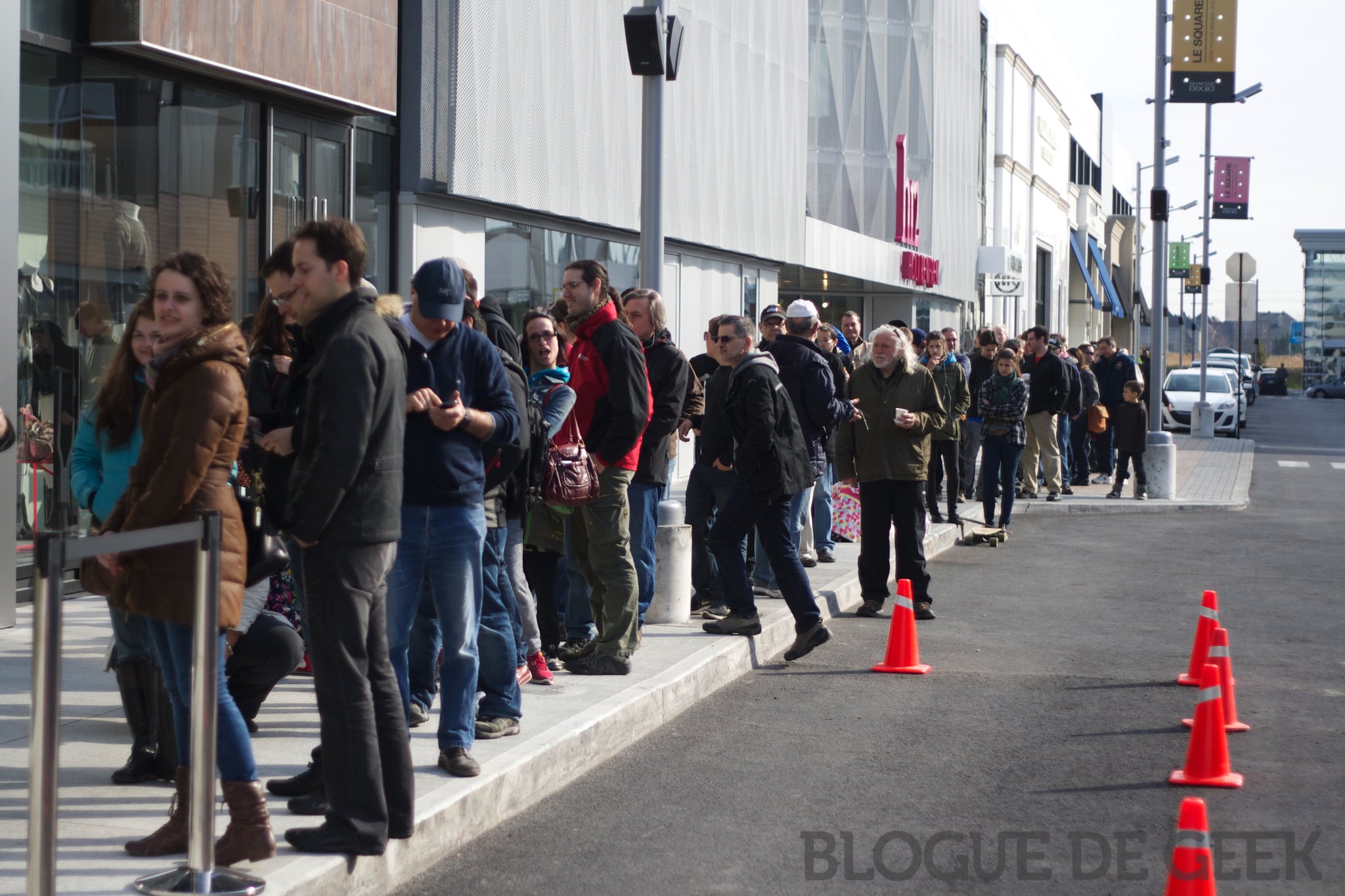Ouverture du Apple Store du Quartier Dix-30
