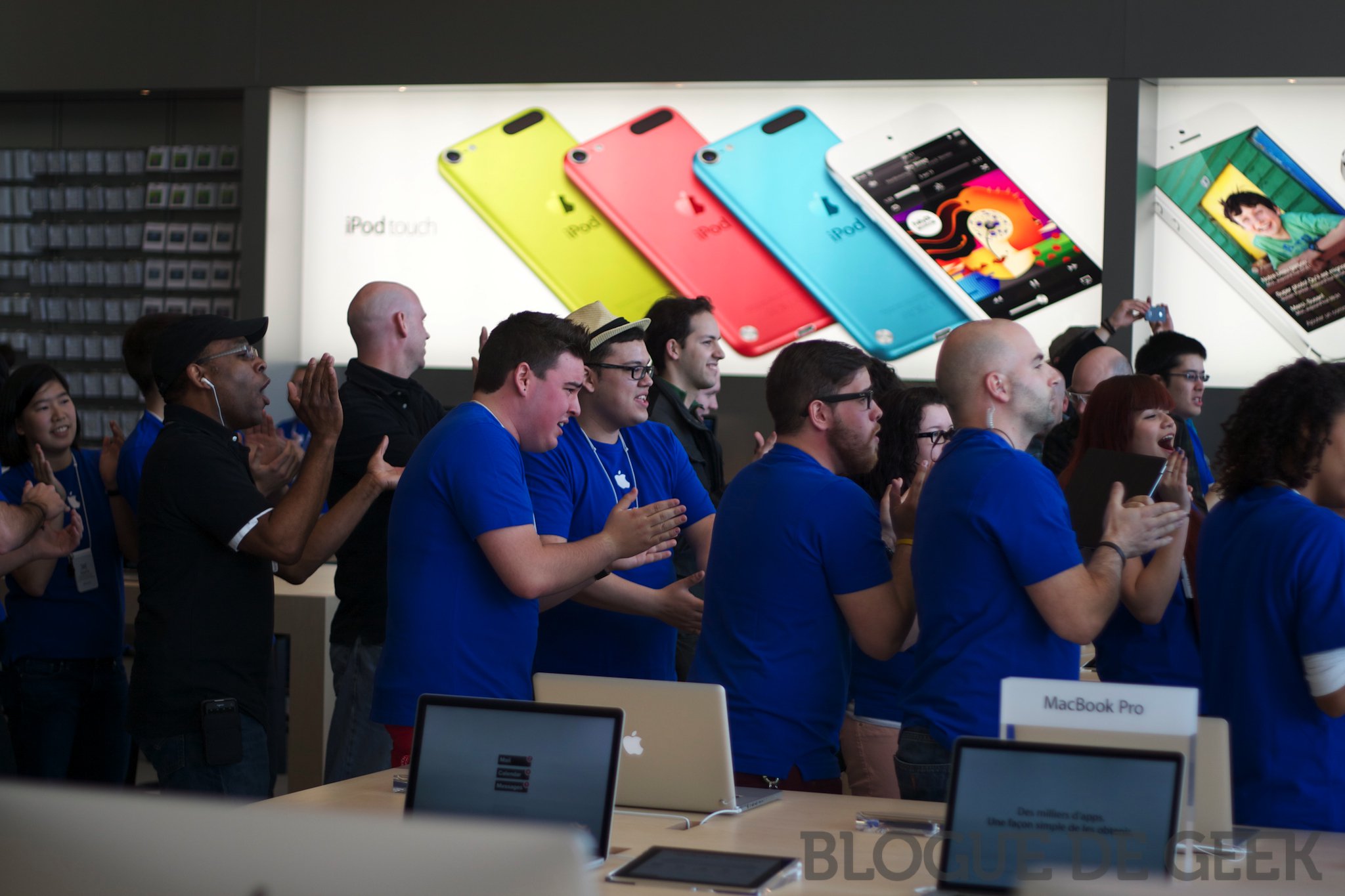 Ouverture du Apple Store du Quartier Dix-30
