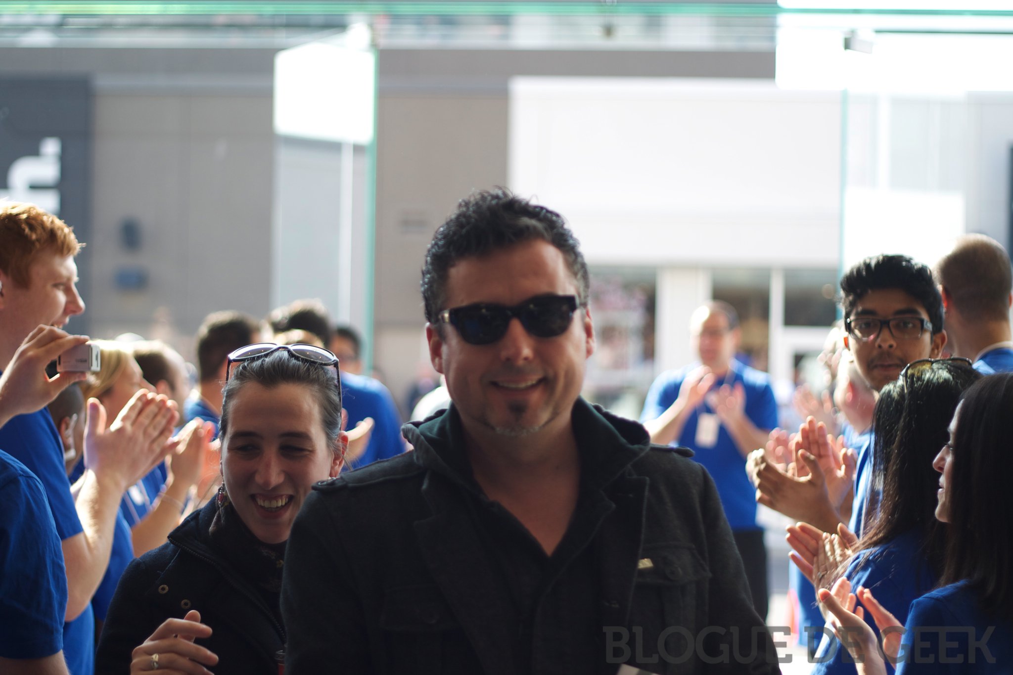 Ouverture du Apple Store du Quartier Dix-30
