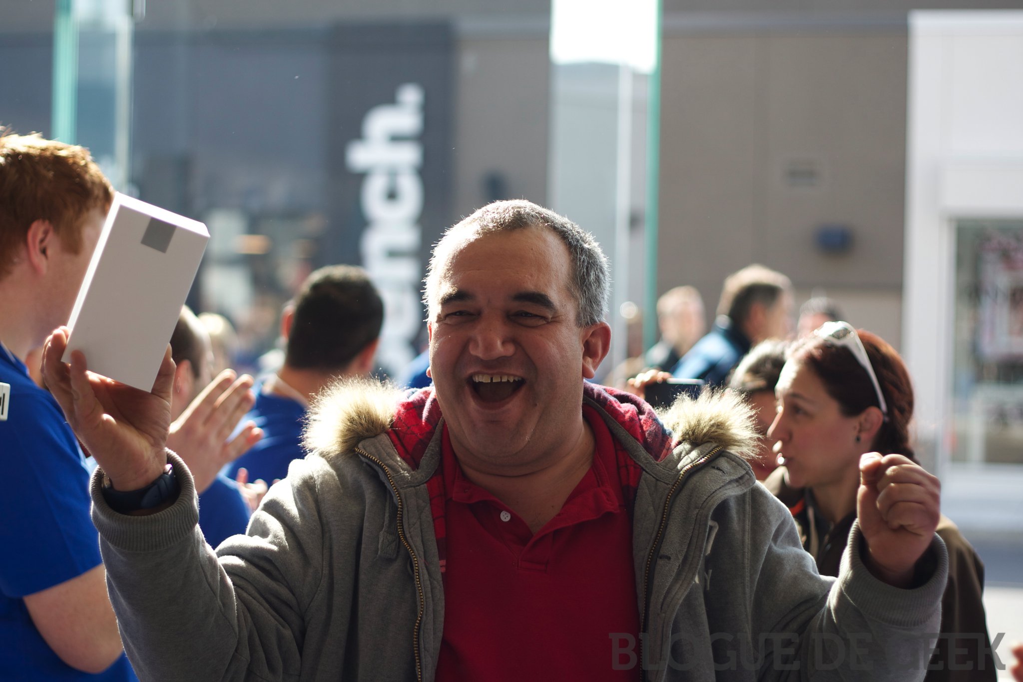 Ouverture du Apple Store du Quartier Dix-30