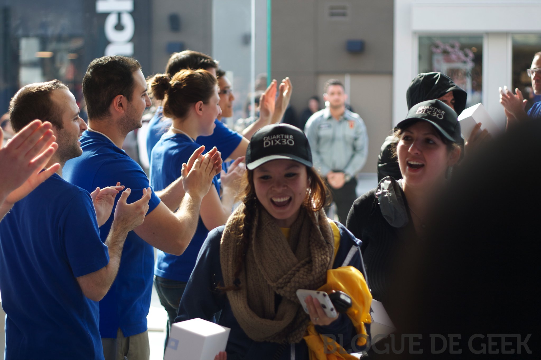 Ouverture du Apple Store du Quartier Dix-30