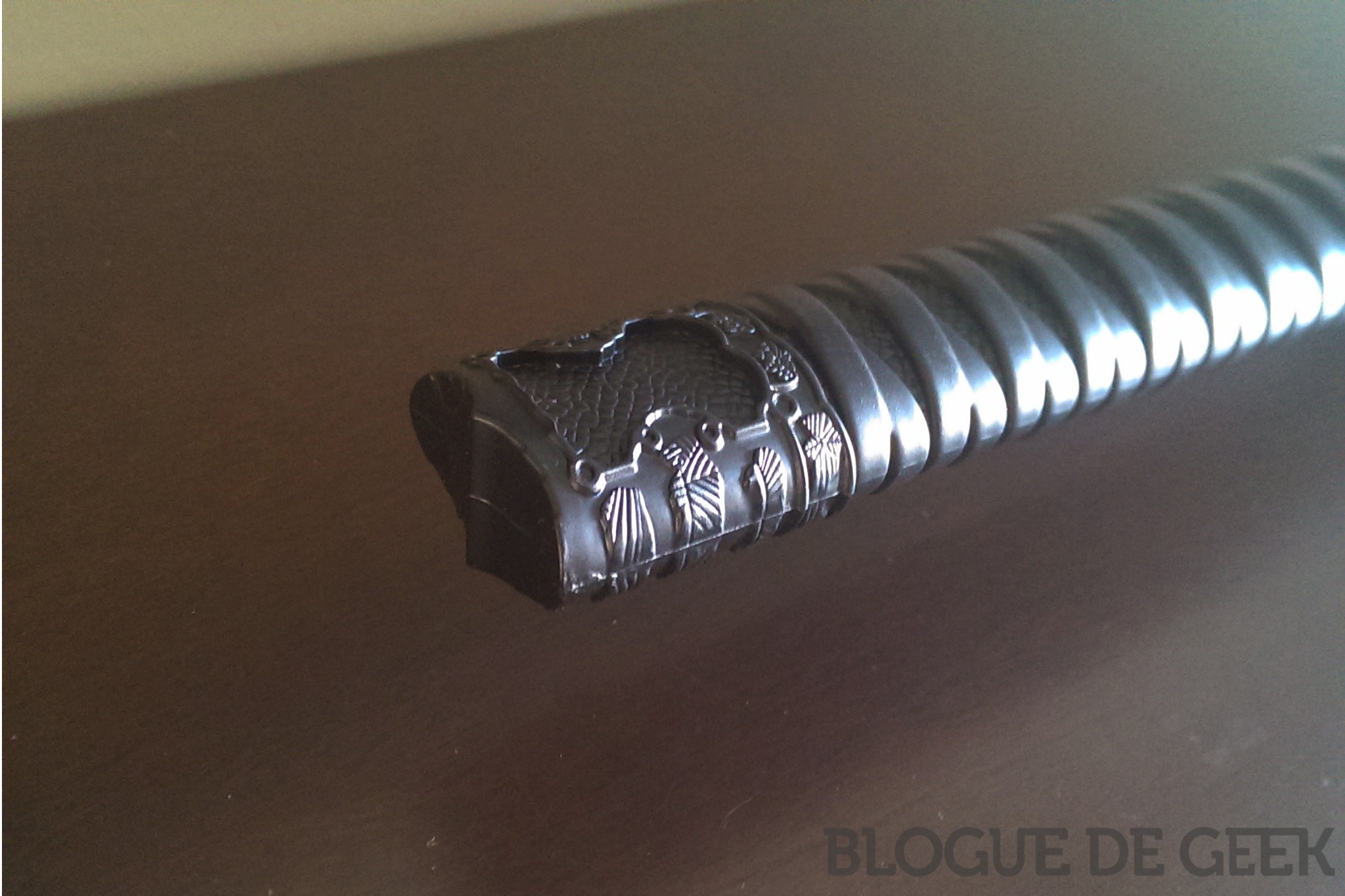 Parapluie katana de ThinkGeek