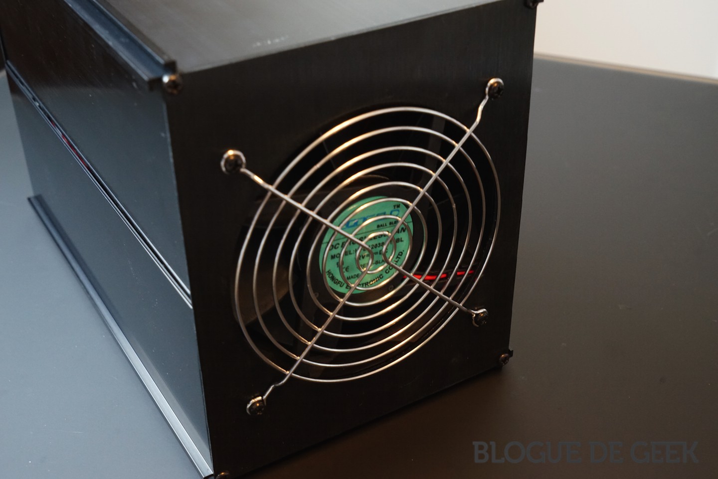 Black Widow de GAWMiners