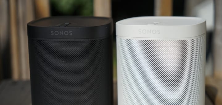 Aperçu des Play:1 Tone de Sonos, une édition limitée noir et blanc