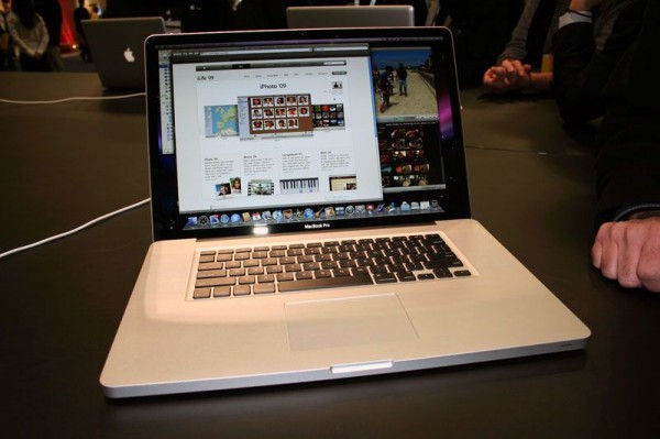 MacBook Pro 17" (Unibody)